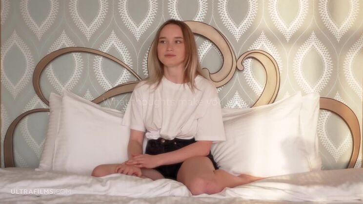 Olivia's Solo Interview: A Masturbation Showcase - Olivia
