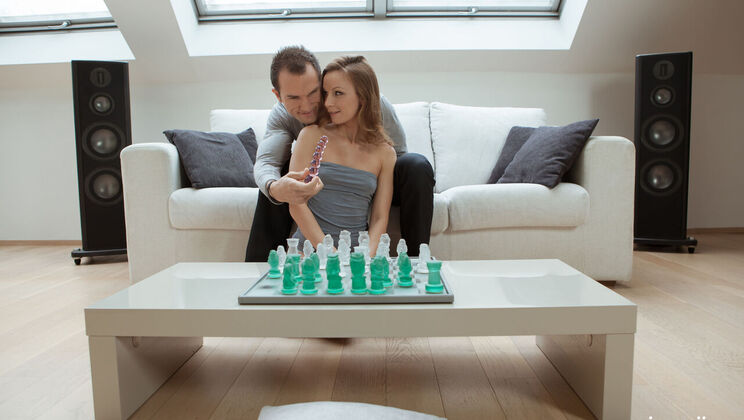 Chess Partner: A Junia Feature on Joymii - Junia
