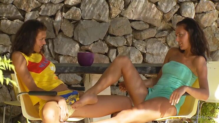 Intense Craving: Maria & Monica - Maria - Monica