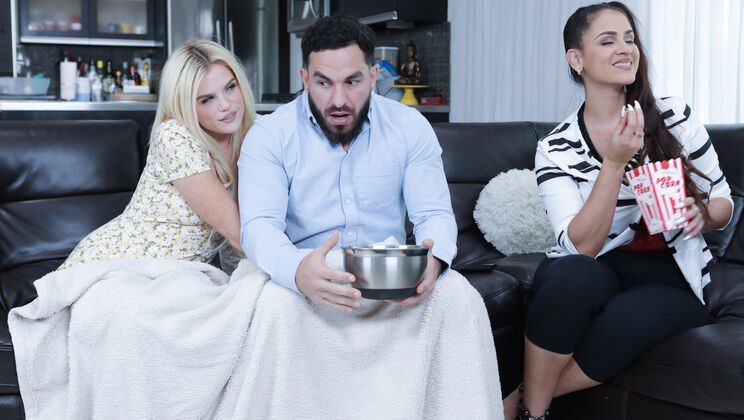 Siblings' Competition: A Steamy Rivalry - Peter Green - Miss Raquel - Nikki Sweet