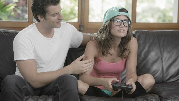 Gamer's Daydream featuring Julia Roca, Jay Smooth, and Alexa Tomas - Julia Roca - Jay Smooth - Alexa Tomas
